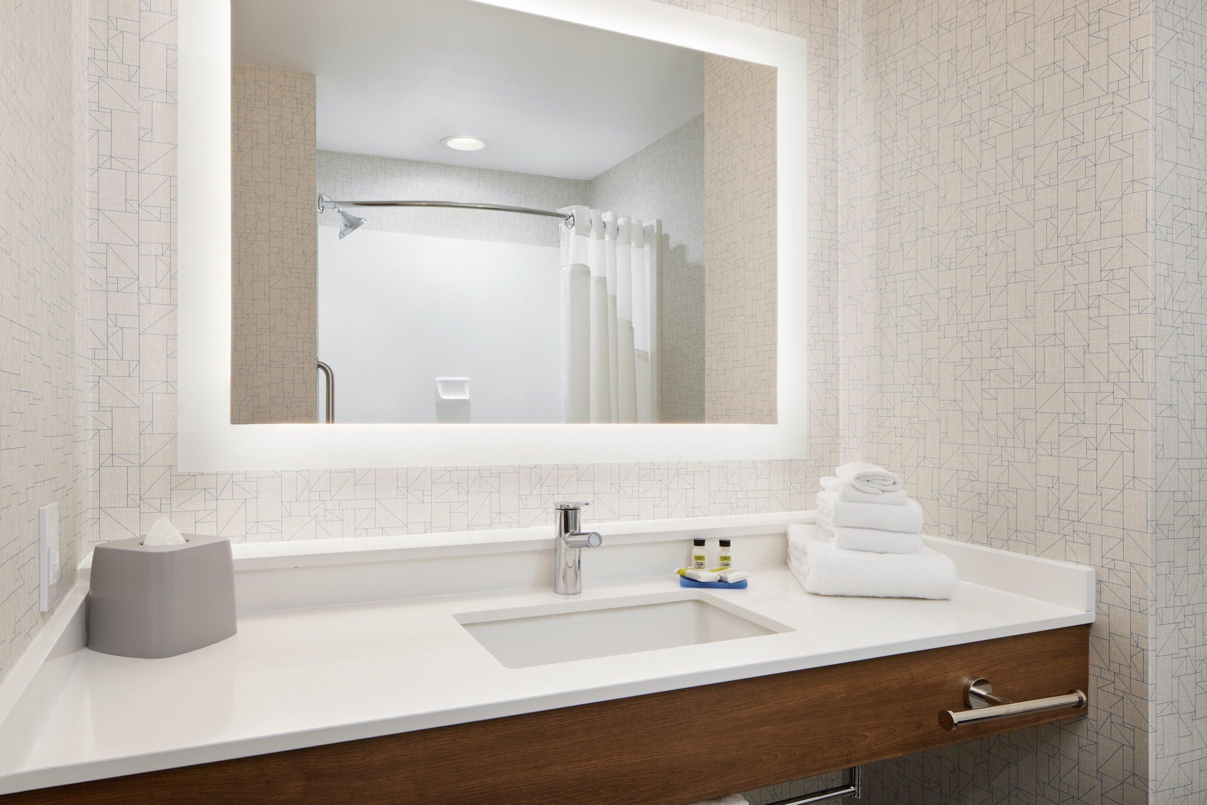 Hotel Express & By Ihg
